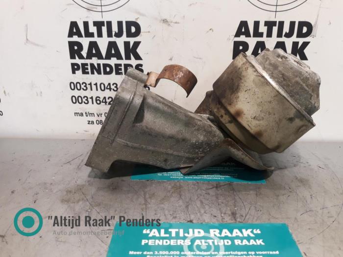 Used Engine mount Mercedes S-Klasse Price on request offered by "Altijd Raak" Penders