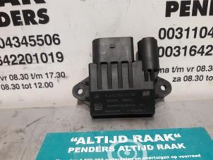 Used Glow plug relay Mercedes R (W251) 3.0 350 CDI V6 24V 4-Matic Price € 250,00 Margin scheme offered by "Altijd Raak" Penders