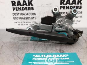 Used Rear wiper motor Lexus CT 200h Price on request offered by "Altijd Raak" Penders
