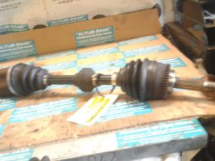 Used Front drive shaft, left Mitsubishi Carisma Price on request offered by "Altijd Raak" Penders