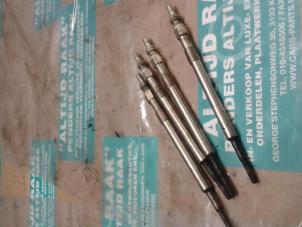Used Glow plug Volvo V70 Price on request offered by "Altijd Raak" Penders