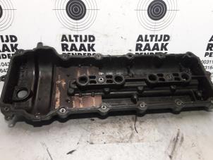 Used Rocker cover Jaguar XJ Price on request offered by "Altijd Raak" Penders