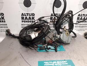 Used Wiring harness Mercedes 210D/210 Price on request offered by "Altijd Raak" Penders