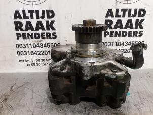 Used Diesel pump Mercedes ML-Klasse Price on request offered by "Altijd Raak" Penders