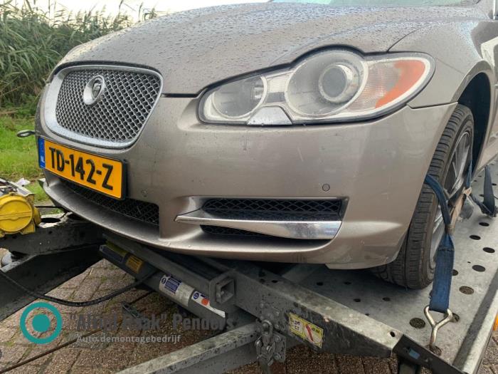 Stoßstange vorne Jaguar XF 3.0 D V6 24V -  
