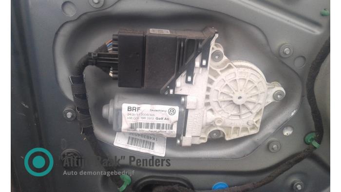 Usados Interruptor de ventanilla eléctrica Volkswagen Golf Precio de solicitud ofrecido por "Altijd Raak" Penders