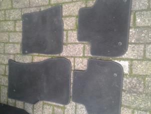 Used Set of mats Jaguar XF Price on request offered by "Altijd Raak" Penders