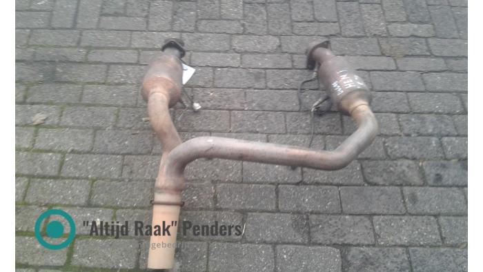 Used Front pipe + catalyst Dodge 1500 Standard Cab (DS) 5.7 Hemi V8 4x4 Price on request offered by "Altijd Raak" Penders