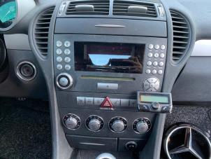 Used Air conditioning control panel Mercedes SLK (R171) 1.8 200 K 16V Price on request offered by "Altijd Raak" Penders