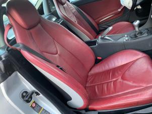 Used Seat, right Mercedes SLK (R171) 1.8 200 K 16V Price on request offered by "Altijd Raak" Penders