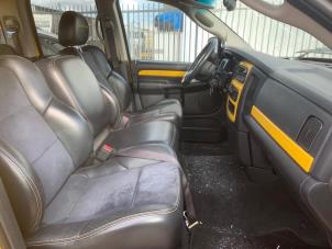 Used Set of upholstery (complete) Dodge Ram 3500 Standard Cab (DR/DH/D1/DC/DM) 8.3 1500 SRT-10 Crew Cab Price on request offered by "Altijd Raak" Penders