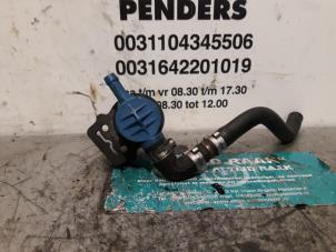 Used Fuel pressure sensor Mercedes CLS-Klasse Price on request offered by "Altijd Raak" Penders