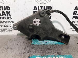 Used Engine mount BMW 3-Serie Price on request offered by "Altijd Raak" Penders
