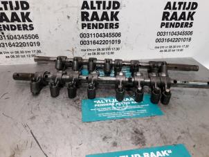 Used Rocker arm shaft Renault Master Price on request offered by "Altijd Raak" Penders