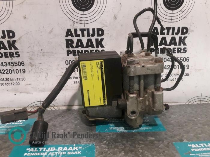 Begagnade ABS-pump Subaru Legacy (BC) 2.2i GX 16V 4x4 Pris på förfrågan erbjuds av "Altijd Raak" Penders