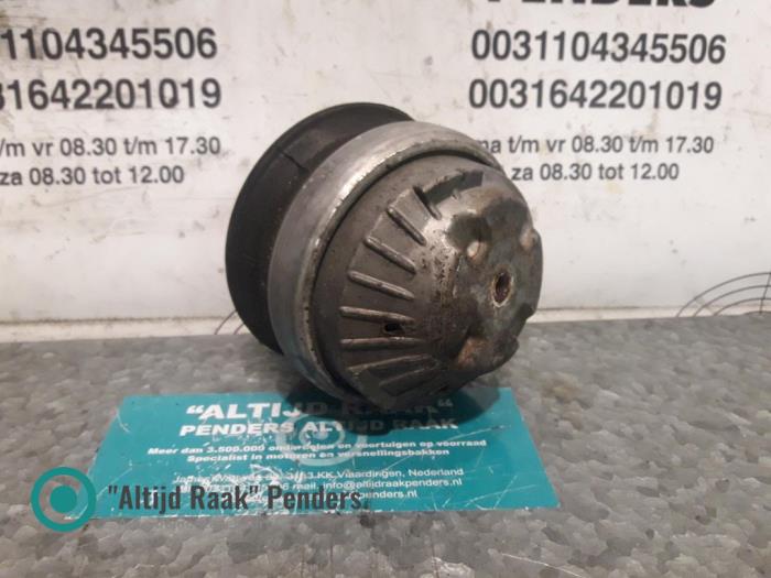 Used Engine mount Mercedes E (W211) 3.2 E-320 V6 18V Price on request offered by "Altijd Raak" Penders