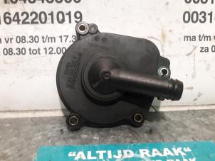 Used Oil filter cover Mercedes ML II (164/4JG) 3.5 350 4-Matic V6 24V Price on request offered by "Altijd Raak" Penders