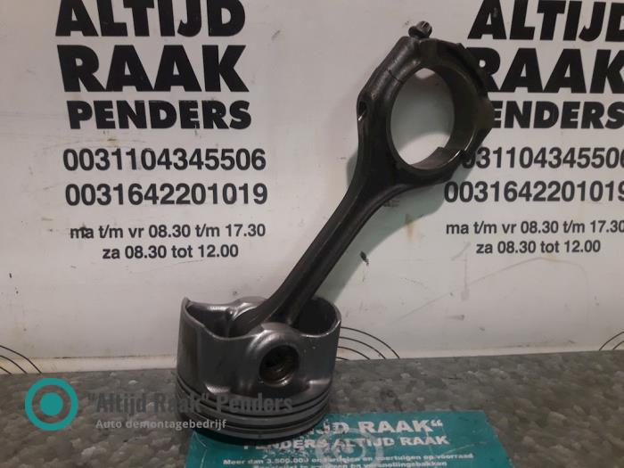 Usados Pistón Mercedes ML II (164/4JG) 3.5 350 4-Matic V6 24V Precio de solicitud ofrecido por "Altijd Raak" Penders