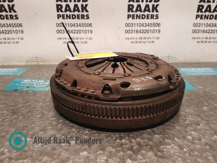 Used Flywheel Volkswagen Golf V (1K1) 1.9 TDI Price on request offered by "Altijd Raak" Penders