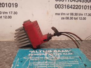 Used Heater resistor Porsche Cayenne (9PA) 3.2 V6 24V Price on request offered by "Altijd Raak" Penders