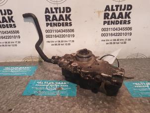 Used Diesel pump Mercedes Vito (639.7) 2.2 109 CDI 16V Price on request offered by "Altijd Raak" Penders