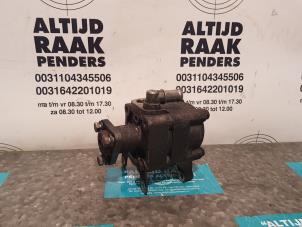 Used Power steering pump BMW 3 serie (E46/4) 316i Price on request offered by "Altijd Raak" Penders