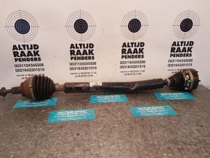 Used Front drive shaft, right Volkswagen Golf VII (AUA) 1.4 TSI 16V Price on request offered by "Altijd Raak" Penders