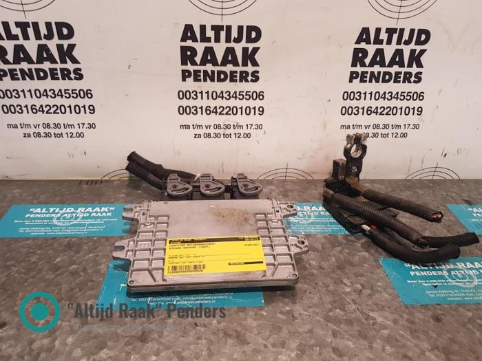 Used Engine management computer Nissan Qashqai (J10) 2.0 16V Price on request offered by "Altijd Raak" Penders