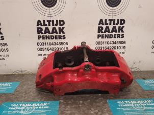 Used Front brake calliper, right Porsche Cayenne (9PA) 4.5 V8 32V Turbo S Price on request offered by "Altijd Raak" Penders