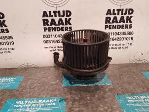 Used Heating and ventilation fan motor Hyundai Santa Fe I 2.7 V6 24V 4x2 Price on request offered by "Altijd Raak" Penders