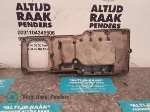 Abdeckblech Motor van een Mercedes-Benz S (W220) 4.0 S-400 CDI V8 32V 2003