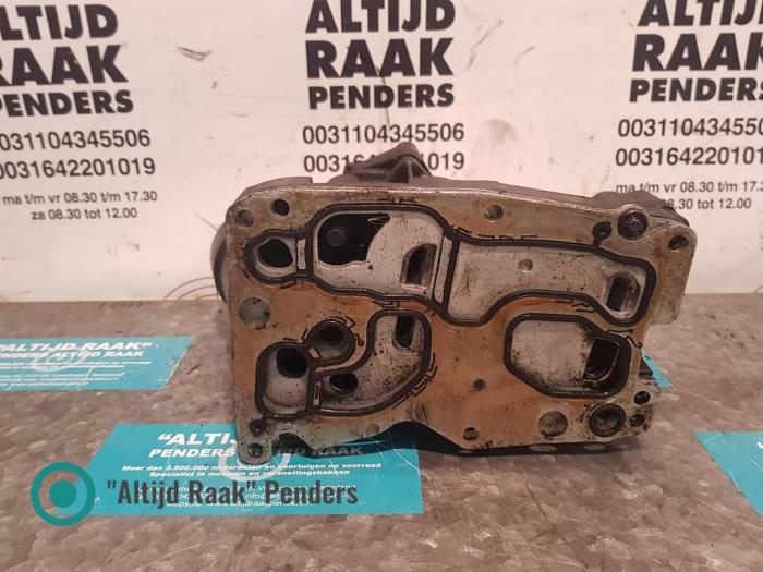 Oil filter housing BMW 5 serie Touring 520d 16V 70379327 N47D20C