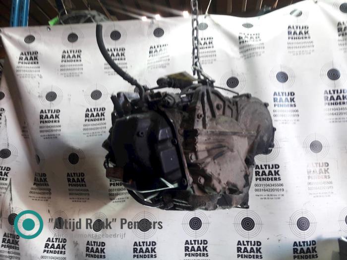 Gearbox Volvo XC70 XC70 2.4 D 20V - 30681188 D5244T 5551SN