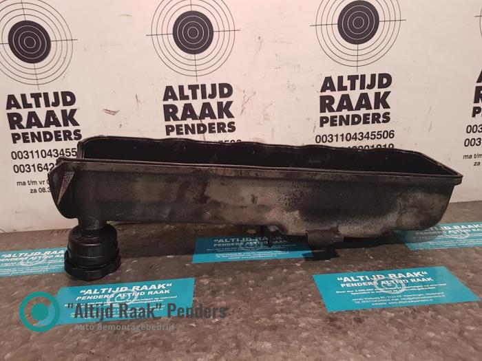 Gebrauchte Ventildeckel Hyundai H-1/Starex Travel 2.5 Tci Preis auf Anfrage angeboten von "Altijd Raak" Penders