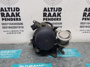Used Secondary pump Porsche 911 (997) 3.8 24V Carrera 4S Price on request offered by "Altijd Raak" Penders