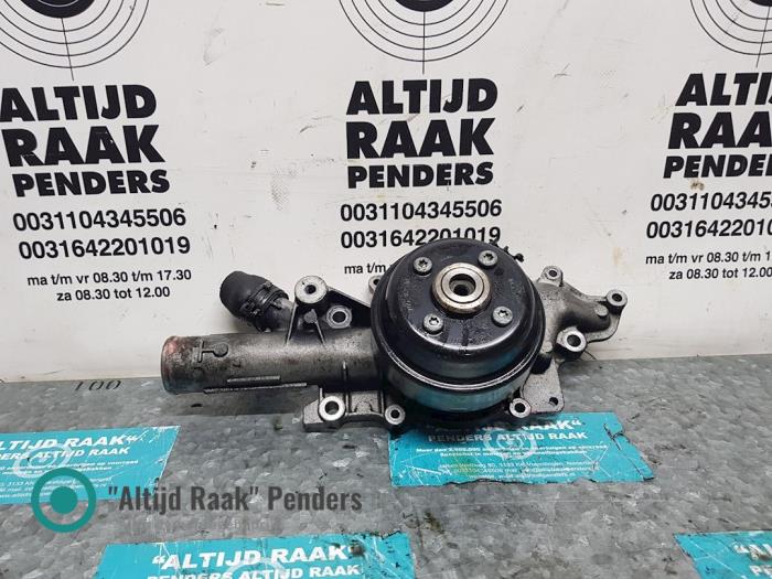 Begagnade Vattenpump Mercedes Sprinter 3t (903) 311 CDI 16V Pris på förfrågan erbjuds av "Altijd Raak" Penders