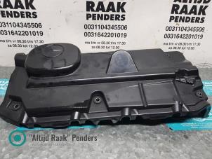 Ventildeckel van een Mercedes-Benz Sprinter 3t (903) 311 CDI 16V 2006