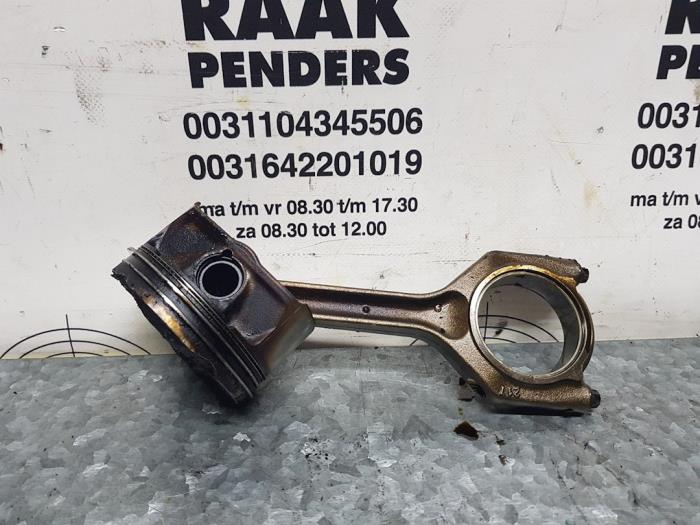 Connecting rod from a BMW 3 serie (E90) 335i 24V 2008