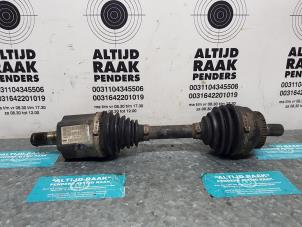 Used Front drive shaft, left Volvo V70 (SW) 2.4 D5 20V AWD Price on request offered by "Altijd Raak" Penders