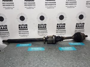 Used Front drive shaft, right Volvo V70 (SW) 2.4 D5 20V AWD Price on request offered by "Altijd Raak" Penders