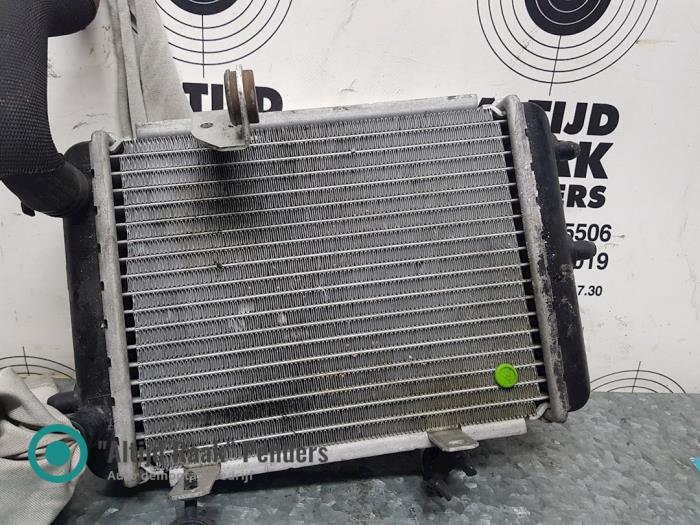 Used Radiator Audi S4 (B5) 4.2 V8 40V Price on request offered by "Altijd Raak" Penders
