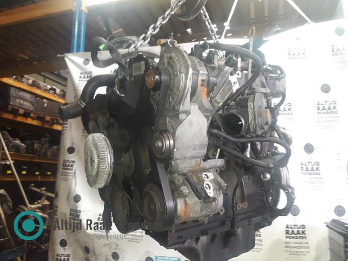 Used Engine Jeep Cherokee/Liberty (KJ) Price on request offered by "Altijd Raak" Penders