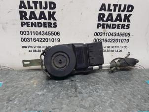Used Antenna Mercedes Vito (638.1/2) 2.2 CDI 112 16V Price on request offered by "Altijd Raak" Penders