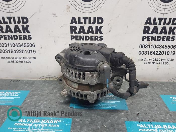 Begagnade Dynamo Toyota Avensis Wagon (T25/B1E) 2.0 16V D-4D Pris på förfrågan erbjuds av "Altijd Raak" Penders