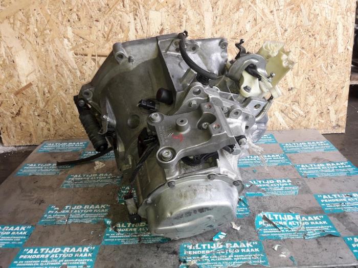 Gearbox Peugeot 308 SW 1.6 e-HDi 115 - 20ET46 DV6C 20ET46