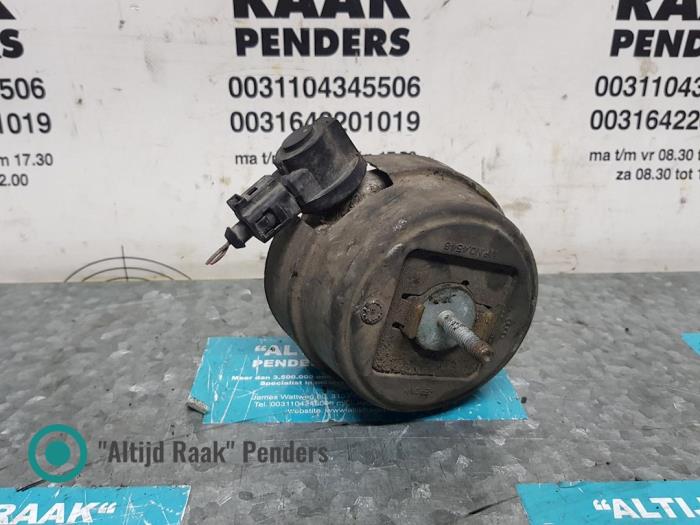 Engine mount Audi A4 Avant Quattro 2.5 TDI V6 24V 8E0199379E AKE