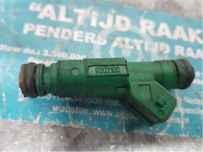 Injector petrol injection Volvo V70 2.5 R 20V 0280155968