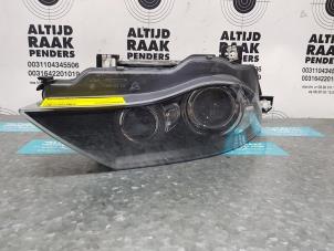 Used Headlight, right BMW 6 serie (E63) M6 5.0 V10 40V Price on request offered by "Altijd Raak" Penders