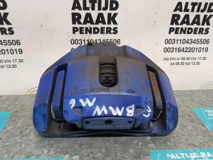 Used Front brake calliper, left BMW 6 serie (E63) M6 5.0 V10 40V Price on request offered by "Altijd Raak" Penders
