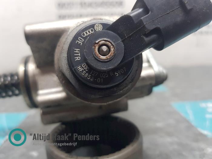 High pressure pump Volkswagen Golf V 1.6 FSI 16V - 03C127025R hitachi